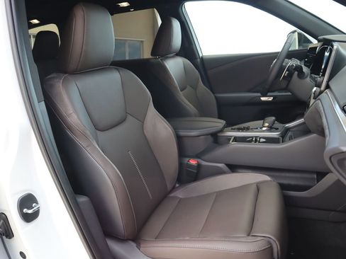 New 2026 Lexus TX 550h AWD Plug-In Hybrid image 35