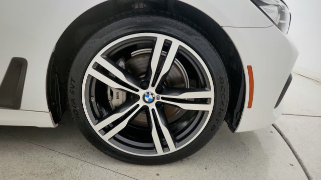 Used 2019 BMW 740i w/ M Sport Package RWD image 75