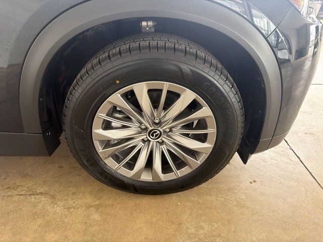 Used 2025 MAZDA CX-90 3.3 Turbo w/ Preferred Package AWD/4WD image 16