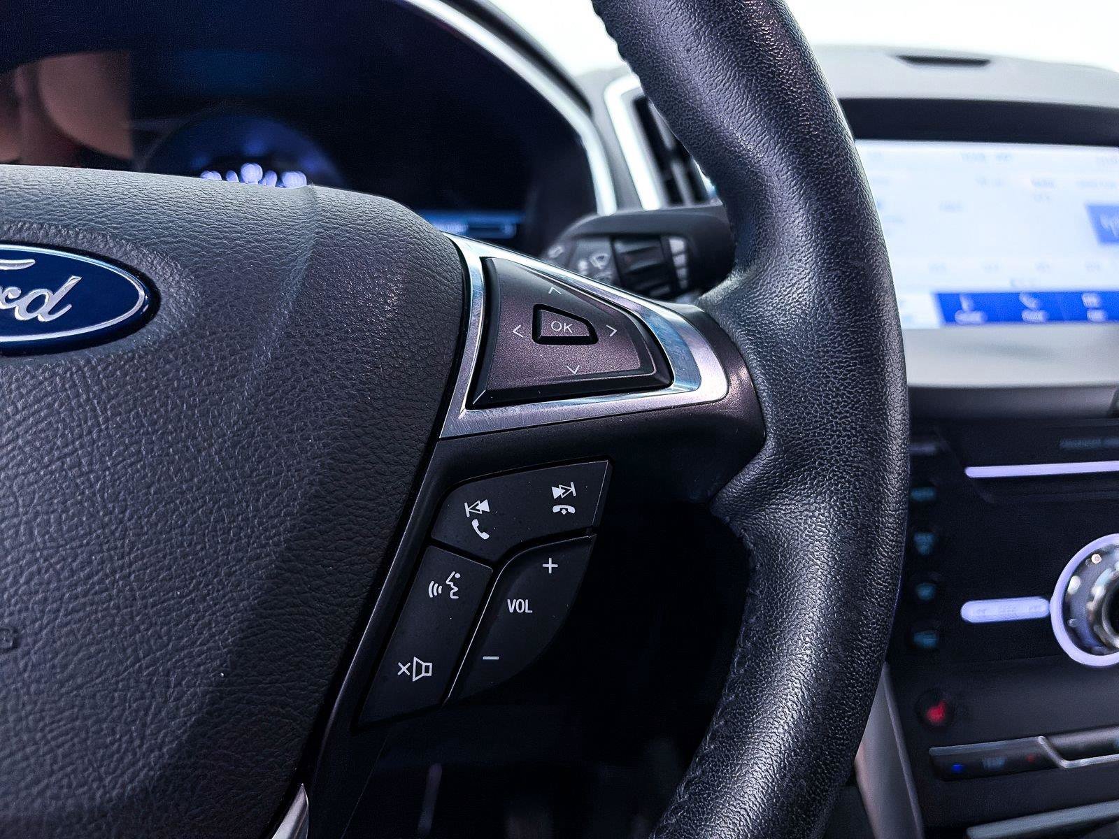 Used 2019 Ford Edge Titanium FWD image 31
