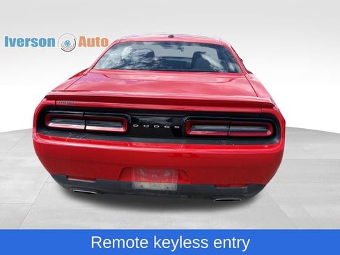 Used 2015 Dodge Challenger SXT w/ Super Sport Group (SS/T) RWD image 10
