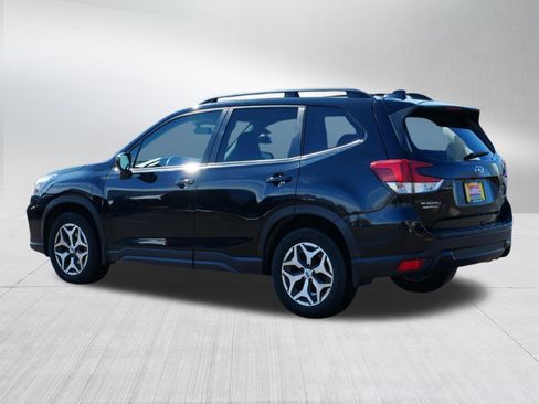 Used 2019 Subaru Forester Premium image 5