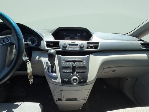 Used 2012 Honda Odyssey EX image 10
