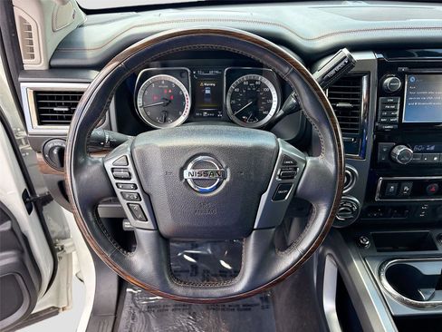 Used 2016 Nissan Titan Platinum Reserve AWD/4WD image 11