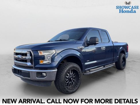 Used 2015 Ford F150 XLT w/ Equipment Group 301A Mid RWD image 2