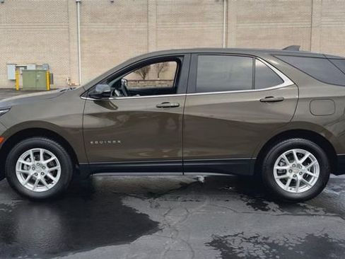 Used 2024 Chevrolet Equinox LT AWD/4WD image 5
