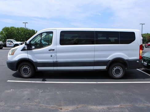 Used 2016 Ford Transit 350 XL RWD image 8