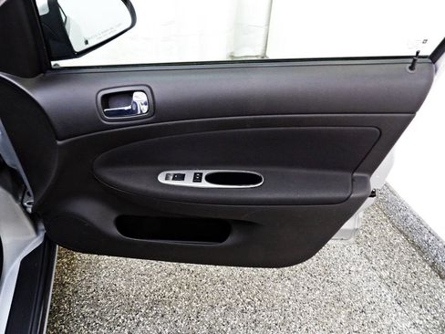 Used 2010 Chevrolet Cobalt LT FWD image 11