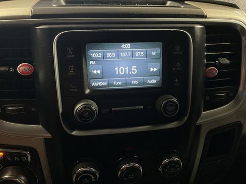 Used 2019 RAM 1500 Classic SLT AWD/4WD image 22