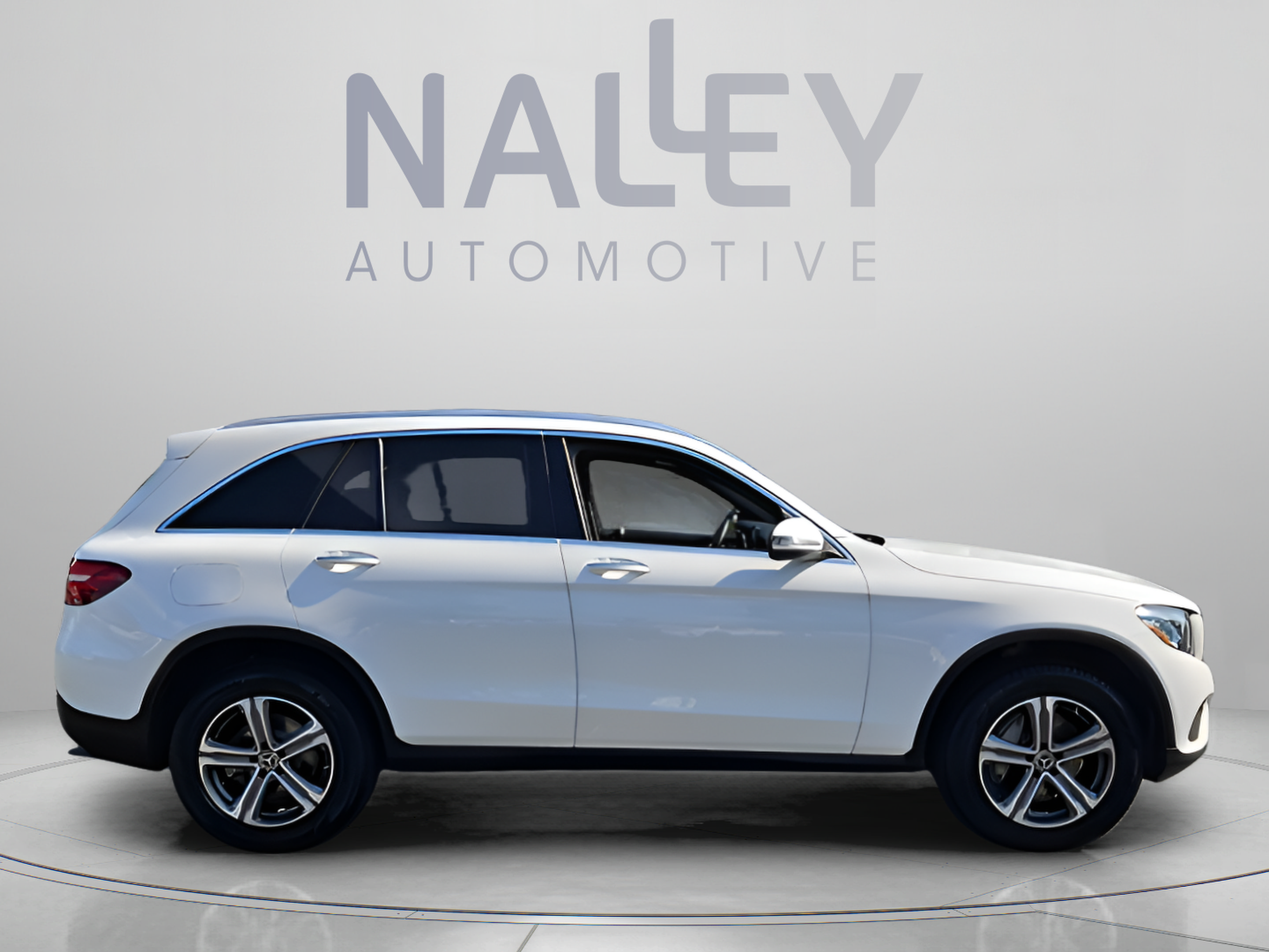 Used 2019 Mercedes-Benz GLC 300 4MATIC image 6
