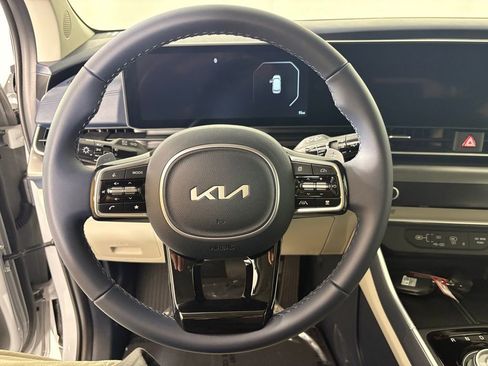 New 2026 Kia Carnival SX w/ SX Dark Edition Package FWD image 22