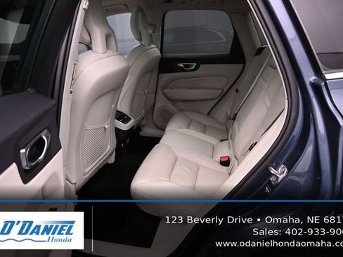 Used 2018 Volvo XC60 T5 Inscription AWD/4WD image 36