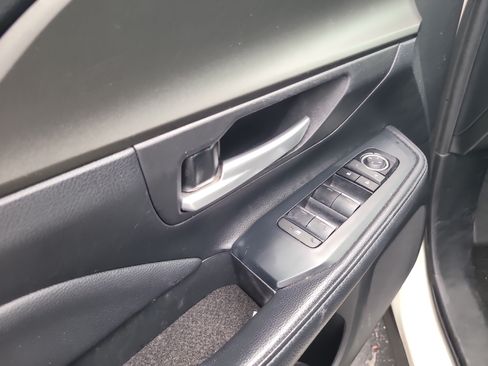 Used 2024 Toyota Grand Highlander FWD image 11