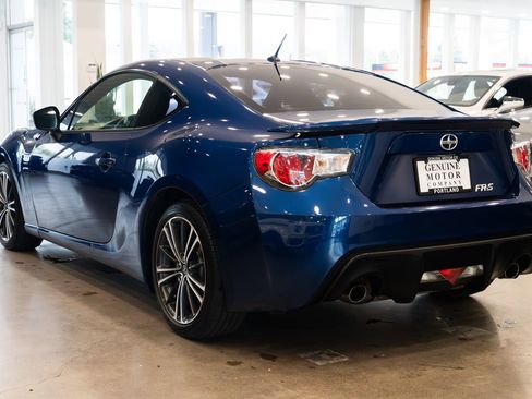 Used 2013 Scion FR-S RWD image 6