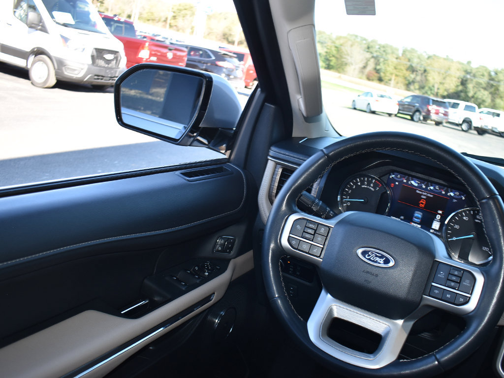 Used 2023 Ford Expedition Limited AWD/4WD image 21