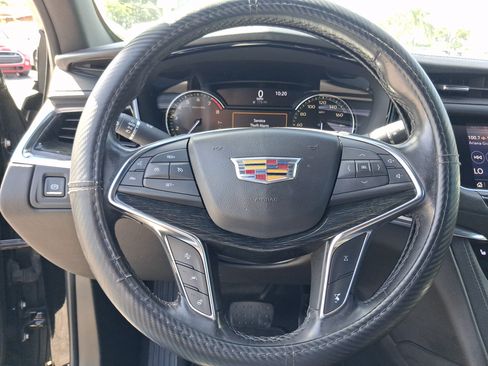 Used 2020 Cadillac XT5 Premium Luxury FWD image 14