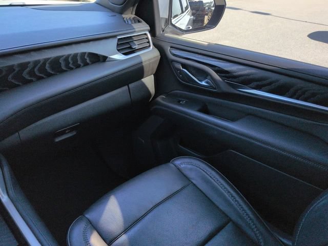 Used 2023 GMC Yukon Denali AWD/4WD image 17