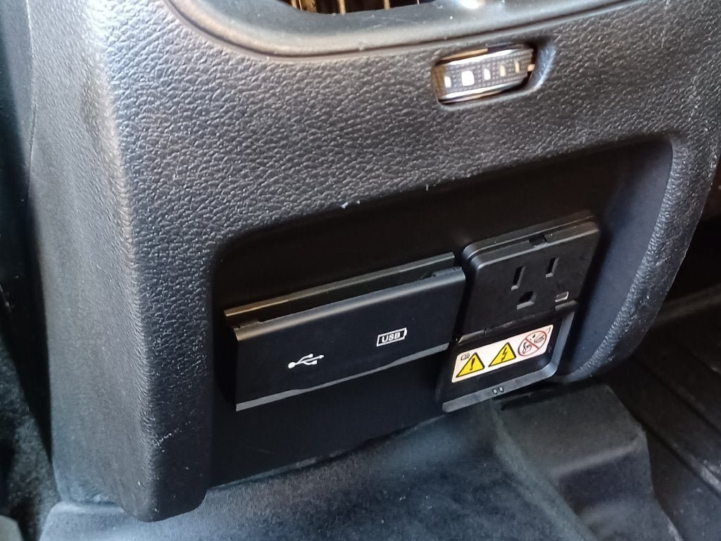 Used 2019 Jeep Cherokee Limited AWD/4WD image 28