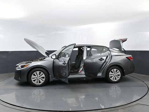 Used 2025 Nissan Sentra S FWD image 28