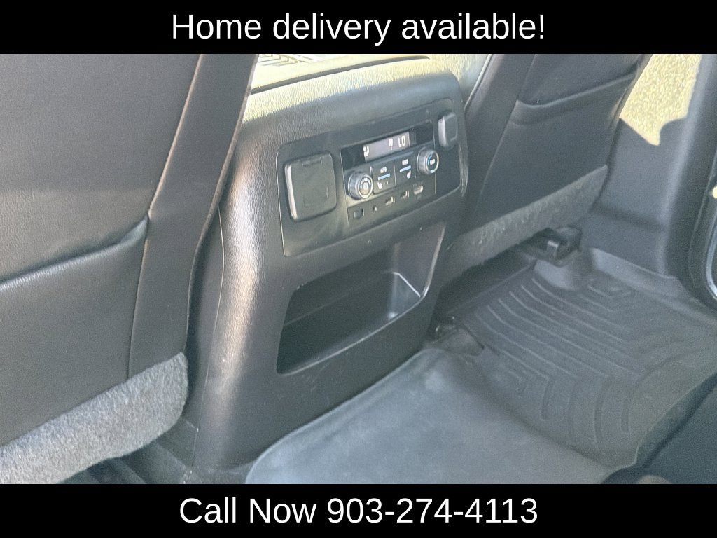 Used 2017 Chevrolet Suburban Premier RWD image 30