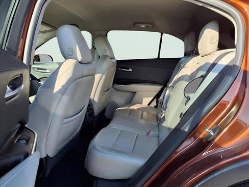 Used 2019 Cadillac XT4 Premium Luxury image 10