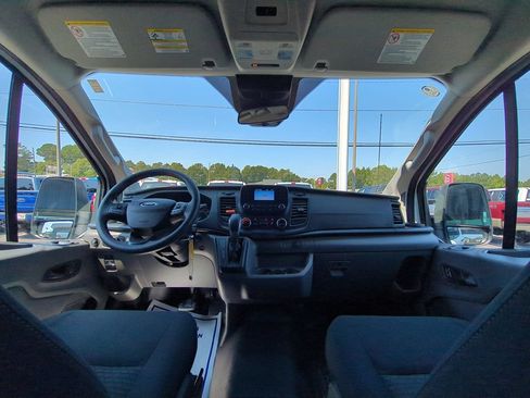 Certified 2025 Ford Transit 250 Low Roof w/ Exterior Upgrade Package RWD image 24