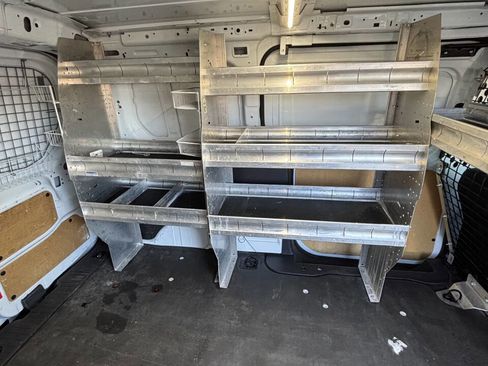 Used 2015 Ford Transit Connect XLT image 18