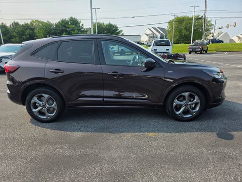 Used 2023 Ford Escape ST-Line Select w/ Tech Pack #2 AWD/4WD image 6