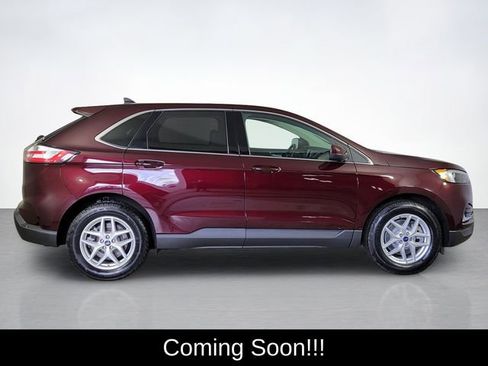 Used 2022 Ford Edge SEL w/ Convenience Package image 2