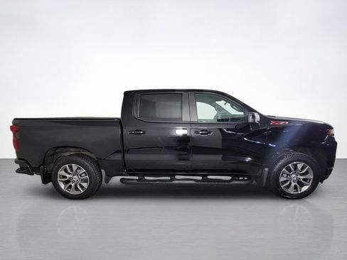 Used 2019 Chevrolet Silverado 1500 RST AWD/4WD image 2
