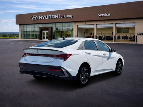 New 2026 Hyundai Elantra Sport FWD image 7