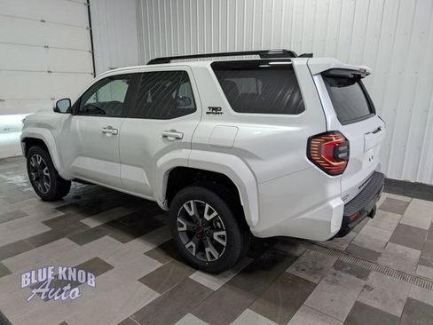 Used 2025 Toyota 4Runner TRD Sport image 2