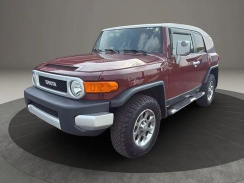 Used 2011 Toyota FJ Cruiser 4WD image 1