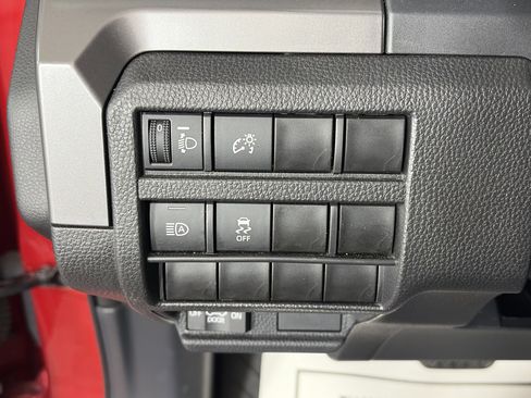 Used 2024 Toyota Tacoma TRD Off-Road image 27