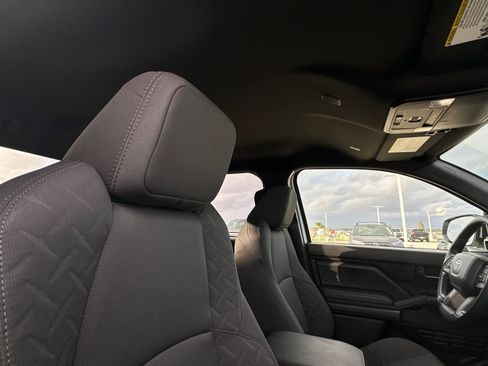 Certified 2025 Toyota Tacoma SR5 image 15