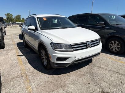 Used 2018 Volkswagen Tiguan SE w/ 3rd Row Seat Package