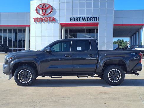Used 2026 Toyota Tacoma TRD Sport AWD/4WD image 6