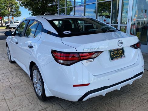 Certified 2025 Nissan Sentra S FWD image 5