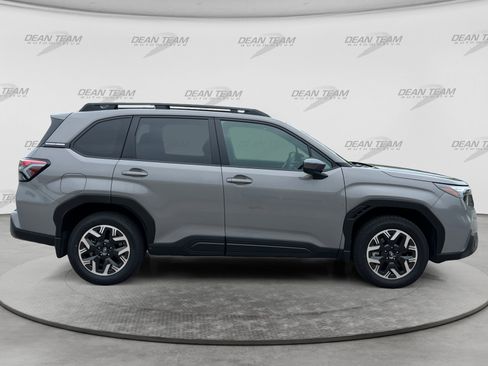 Used 2026 Subaru Forester Premium w/ Base/Premium Package AWD/4WD image 9