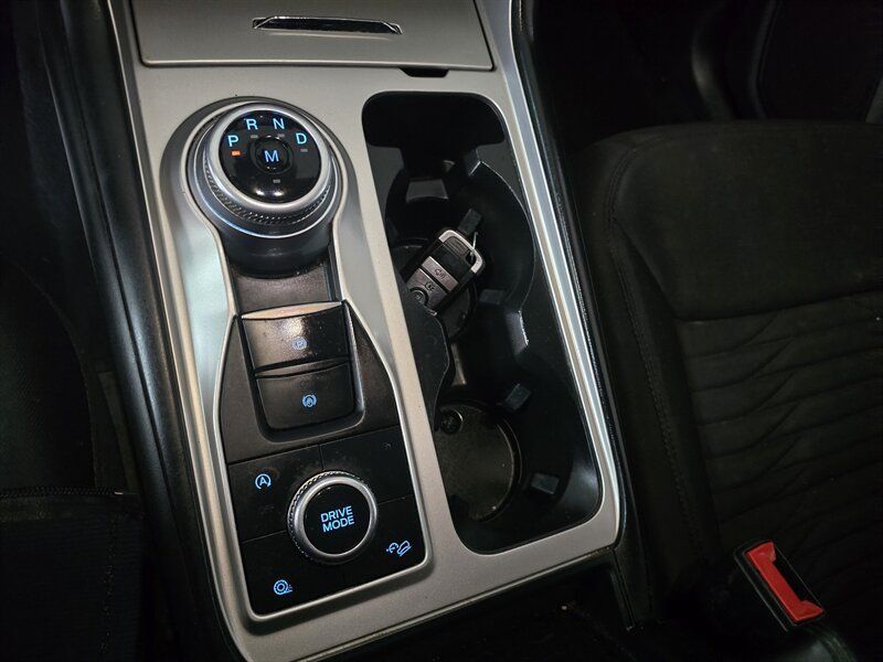 Used 2020 Ford Explorer XLT AWD/4WD image 26