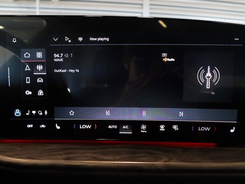 Certified 2025 Audi Q5 Premium w/ Convenience Package AWD/4WD image 24