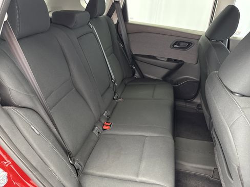 Used 2023 Nissan Rogue S image 13