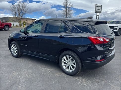 Used 2020 Chevrolet Equinox LS w/ LS Convenience Package AWD/4WD image 5