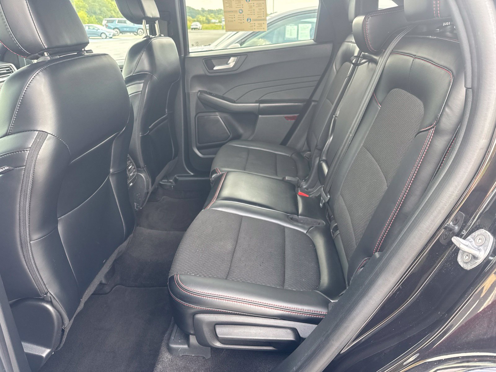 Used 2025 Ford Escape ST-Line FWD image 13