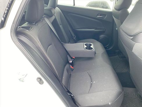 Used 2019 Toyota Prius XLE image 20