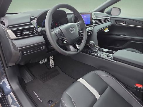 Used 2026 Toyota Camry SE w/ Convenience Package image 21