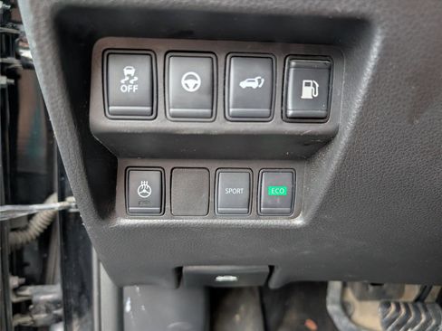 Used 2018 Nissan Rogue SL w/ Premium Package FWD image 23