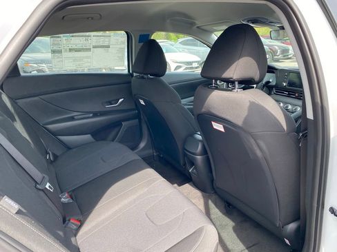 New 2026 Hyundai Elantra SE w/ Cargo Package FWD image 32