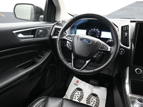 Certified 2022 Ford Edge Titanium AWD/4WD image 14