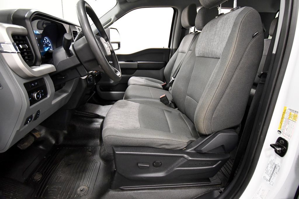 Used 2024 Ford F350 XLT w/ FX4 Off-Road Package AWD/4WD image 14